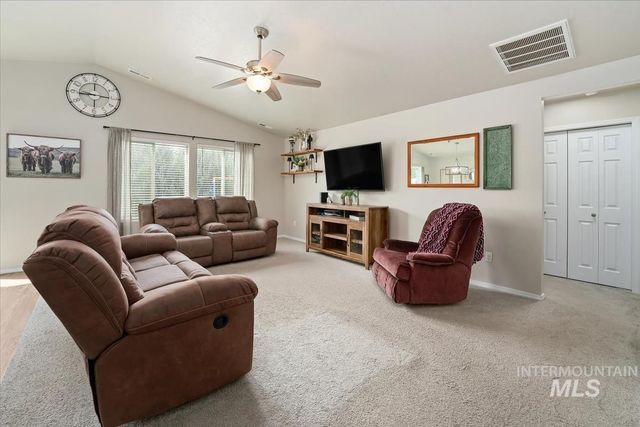 11555 Stockbridge Way, Caldwell, ID 83605