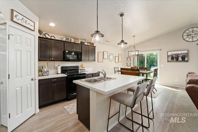 11555 Stockbridge Way, Caldwell, ID 83605
