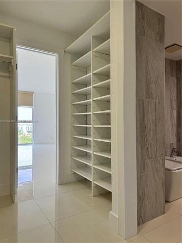 2000 Towerside Ter 1501, Miami, FL 33138