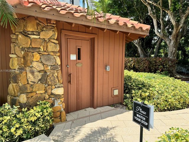 2000 Towerside Ter 1501, Miami, FL 33138