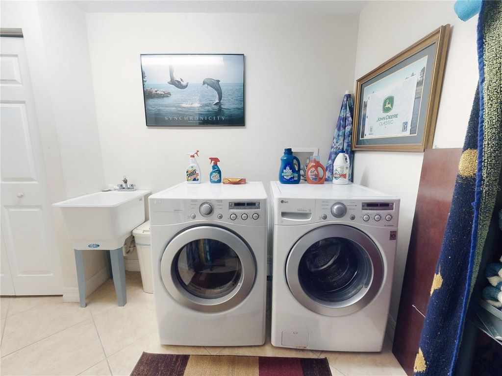 Image 34 of property listing at 1705 S ATLANTIC AVENUE 804, New Smyrna Beach, FL 32169