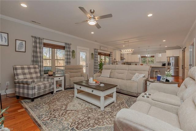 184 Marbrook Drive, Mocksville, NC 27028