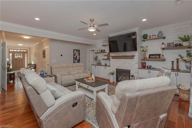 184 Marbrook Drive, Mocksville, NC 27028