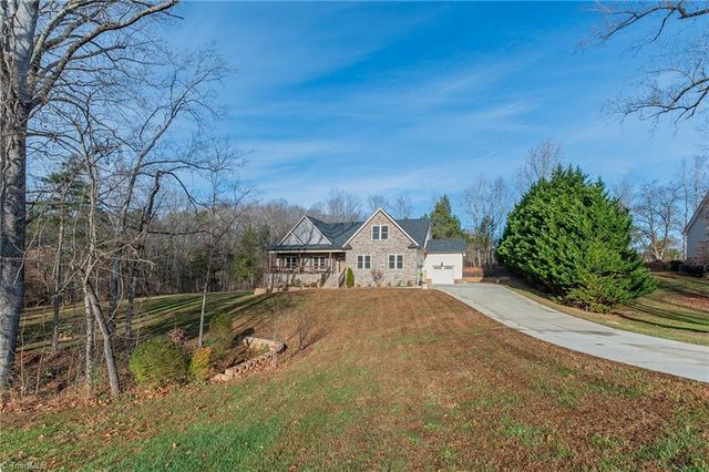 184 Marbrook Drive, Mocksville, NC 27028