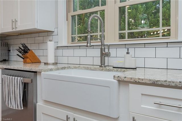 184 Marbrook Drive, Mocksville, NC 27028