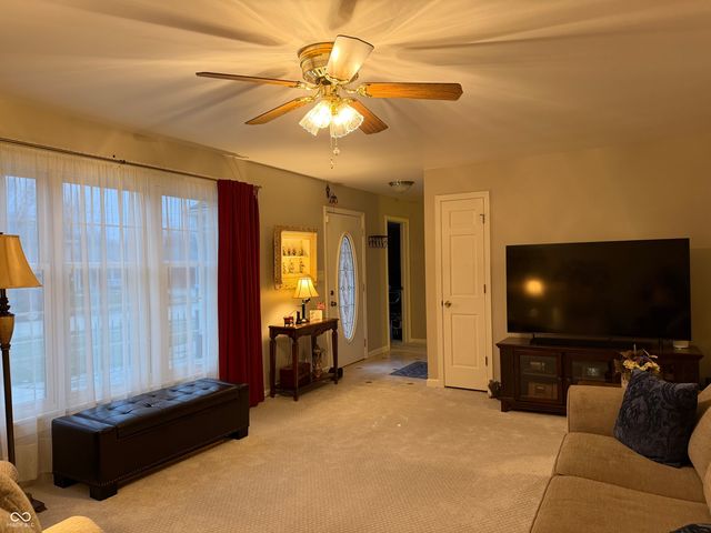 609 Waterview Boulevard, Greenfield, IN 46140