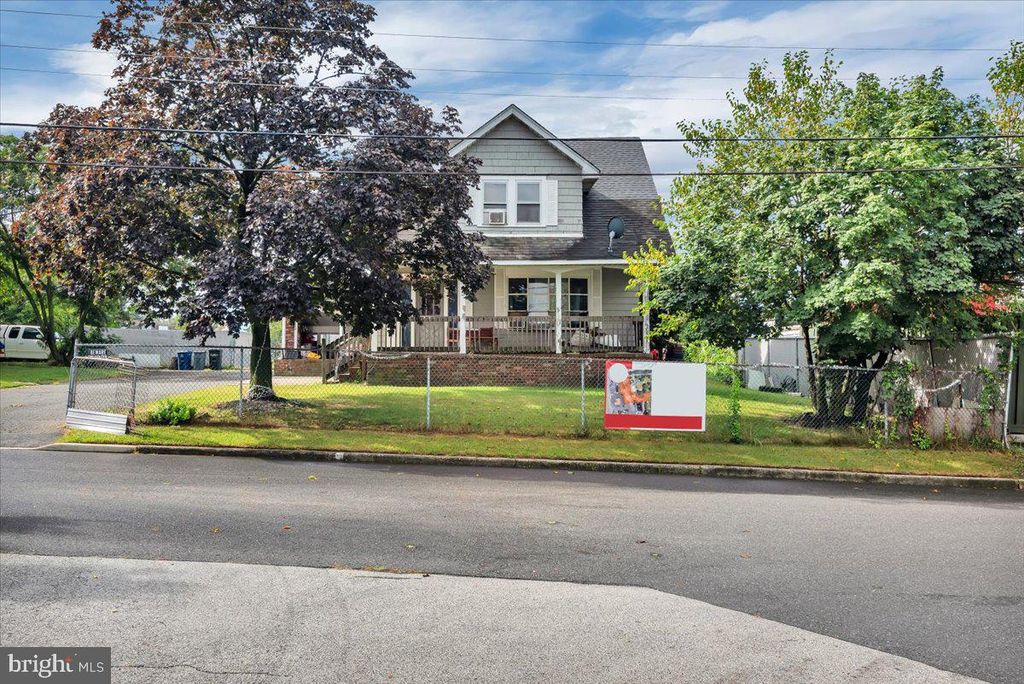 5 IRVIN AVE, Turnersville, NJ 08012