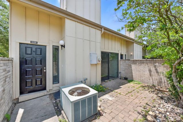 3126 Windchase Boulevard 421, Houston, TX 77082