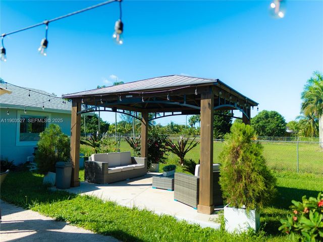 19245 SW 188th Street, Miami, FL 33187