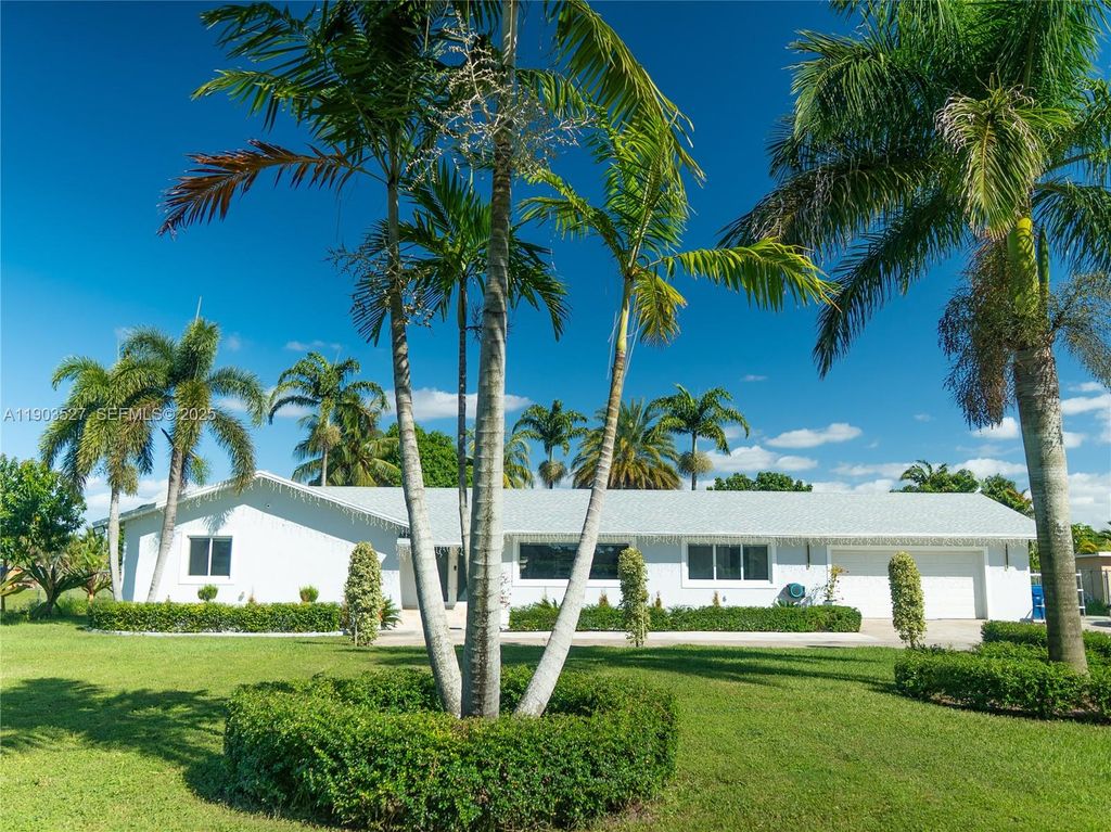 19245 SW 188th Street, Miami, FL 33187