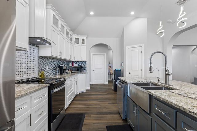 4861 W 29th St, Odessa, TX 79764