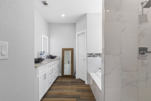 4861 W 29th St, Odessa, TX 79764