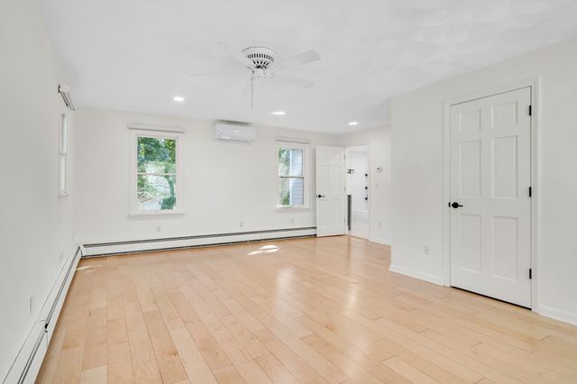 13 Milford Ave, Natick, MA 01760
