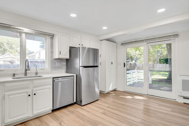 13 Milford Ave, Natick, MA 01760