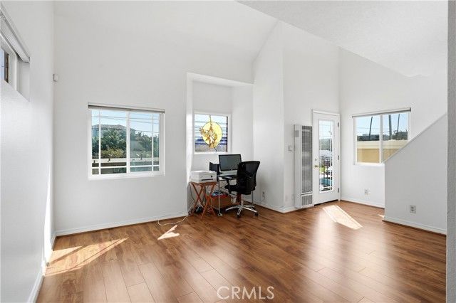 121 Alabama, Huntington Beach, CA 92648