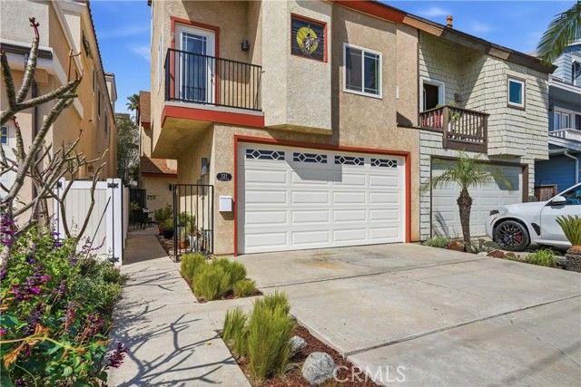 121 Alabama, Huntington Beach, CA 92648