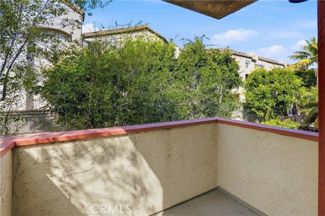 121 Alabama, Huntington Beach, CA 92648