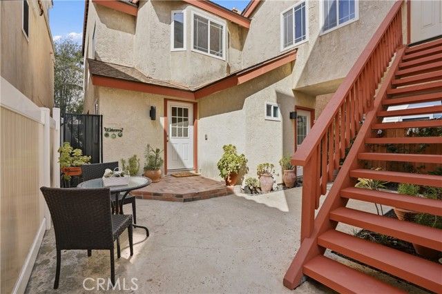 121 Alabama, Huntington Beach, CA 92648