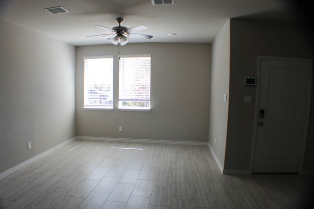 7149 Blue Jay Way, Richland Hills, TX 76118