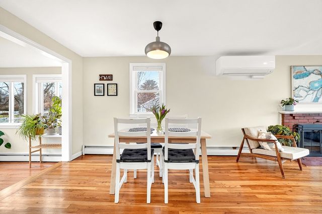 13 Carson Rd, Woburn, MA 01801