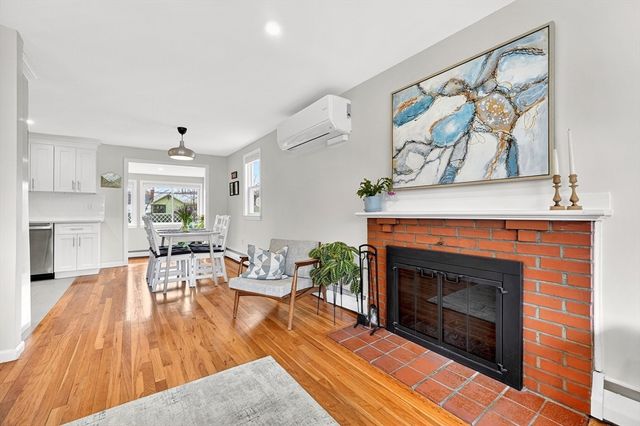 13 Carson Rd, Woburn, MA 01801