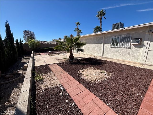 3780 Leisure Lane, Las Vegas, NV 89103