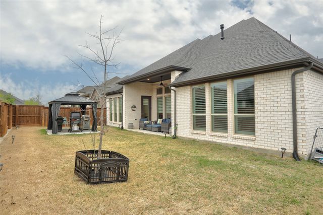 1613 Cygnet Court, Van Alstyne, TX 75495