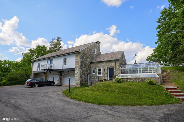140 EVANS HILL RD, Reading, PA 19608