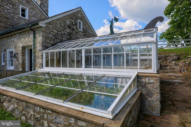 140 EVANS HILL RD, Reading, PA 19608