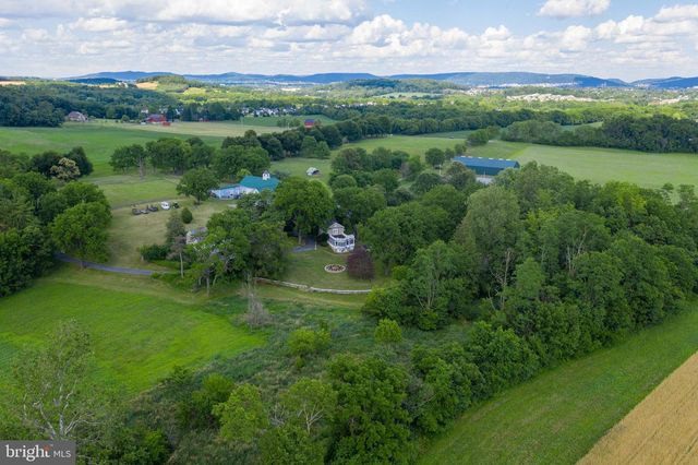 140 EVANS HILL RD, Reading, PA 19608