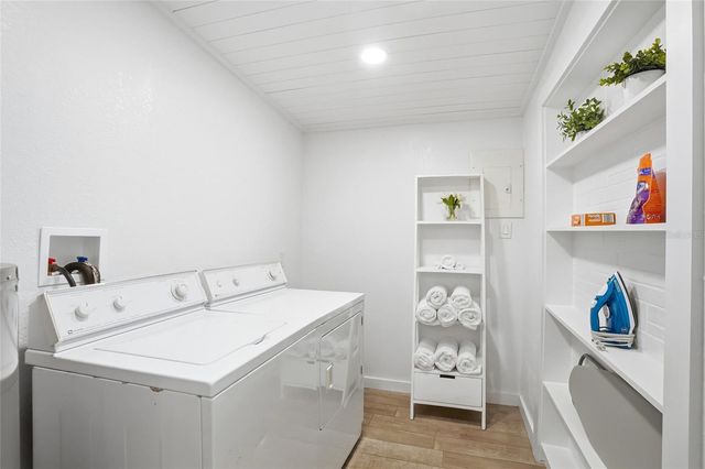 1120 NELA AVENUE, Orlando, FL 32809