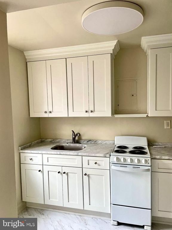 2806 NAYLOR RD SE #125, Washington, DC 20020