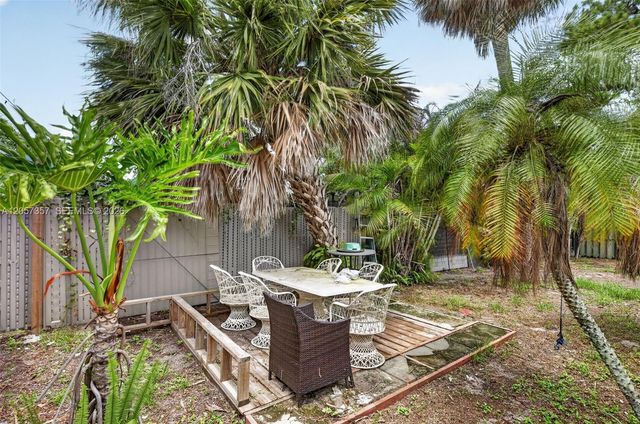1041 Sanger Street, Port Charlotte, FL 33952