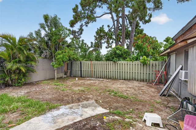 1041 Sanger Street, Port Charlotte, FL 33952