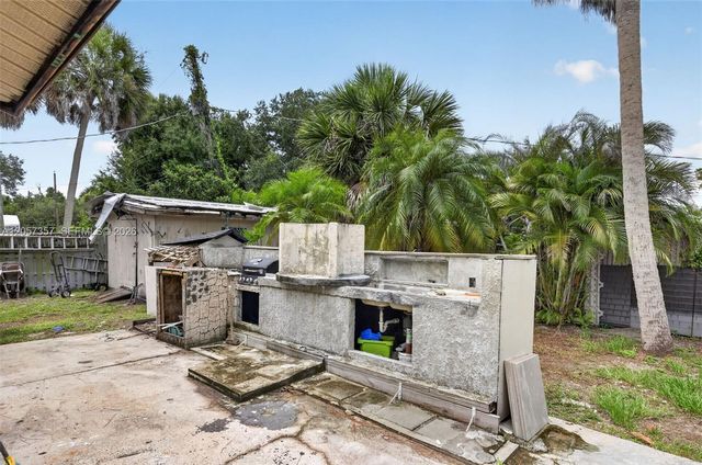 1041 Sanger Street, Port Charlotte, FL 33952