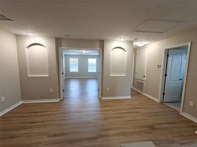 2221 GRANTHAM AVENUE, Davenport, FL 33837