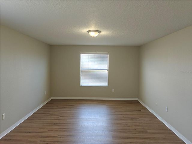 2221 GRANTHAM AVENUE, Davenport, FL 33837