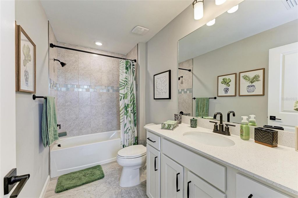 Image 47 of property listing at 16314 PINE MIST DRIVE, Bradenton, FL 34211