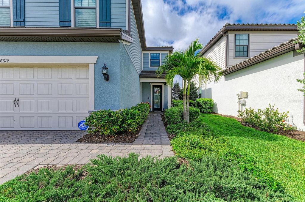 Image 9 of property listing at 16314 PINE MIST DRIVE, Bradenton, FL 34211