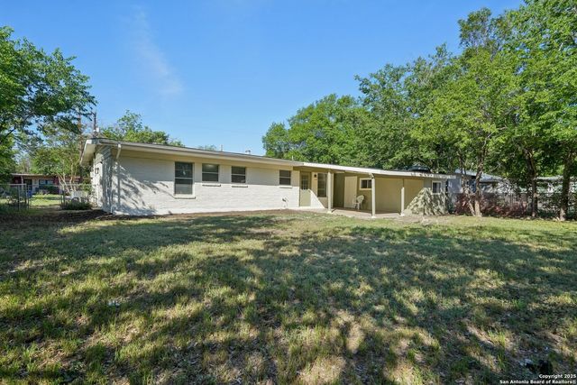 407 HAVERFORD DR, San Antonio, TX 78217