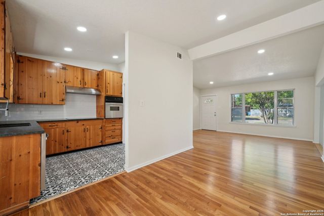 407 HAVERFORD DR, San Antonio, TX 78217