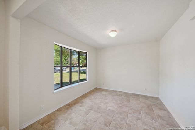 407 HAVERFORD DR, San Antonio, TX 78217