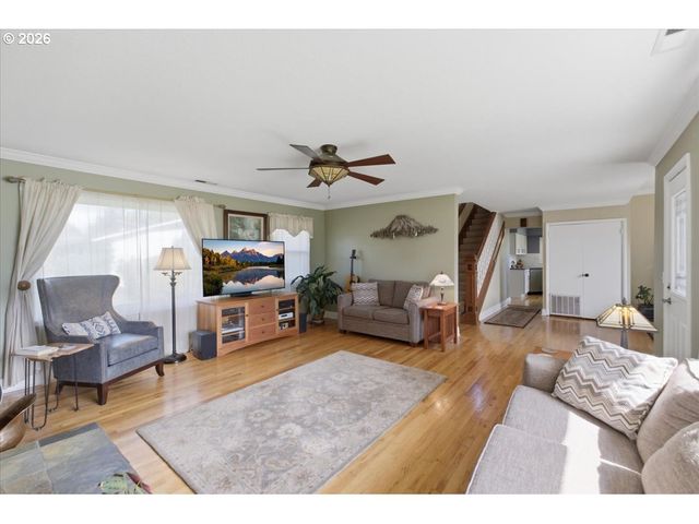 16770 S SWAN Ave, Oregon City, OR 97045