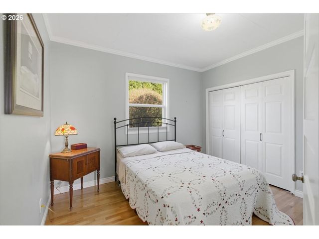 16770 S SWAN Ave, Oregon City, OR 97045