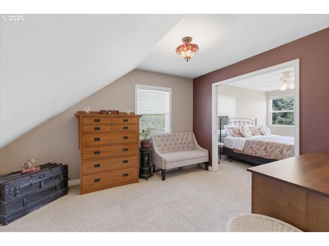 16770 S SWAN Ave, Oregon City, OR 97045