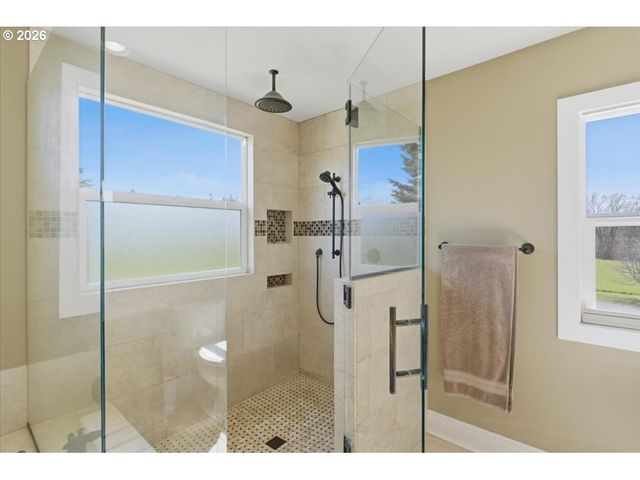 16770 S SWAN Ave, Oregon City, OR 97045