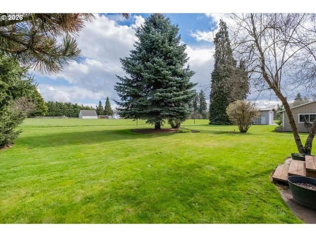 16770 S SWAN Ave, Oregon City, OR 97045