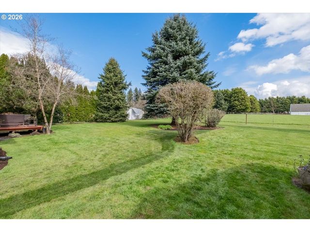 16770 S SWAN Ave, Oregon City, OR 97045