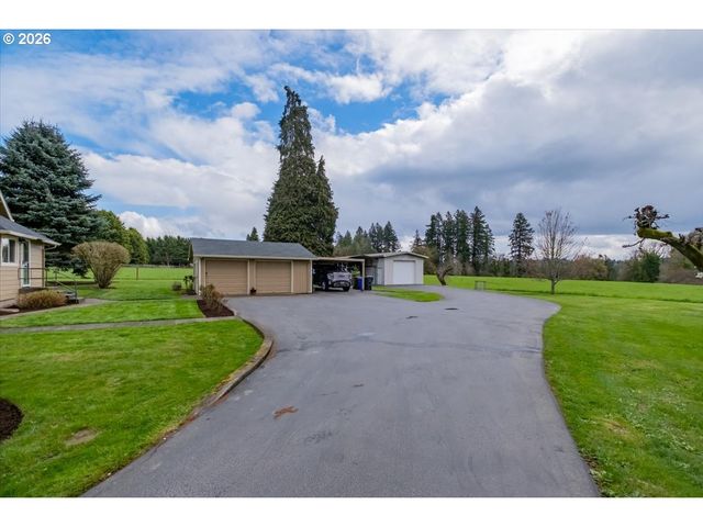 16770 S SWAN Ave, Oregon City, OR 97045