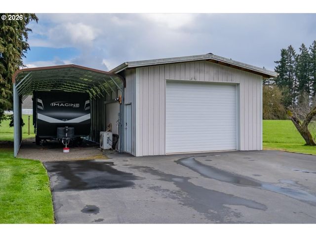 16770 S SWAN Ave, Oregon City, OR 97045